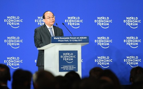 Premierminister Nguyen Xuan Phuc hält Rede bei Eröffnungsfeier des WEF ASEAN 2017 - ảnh 1