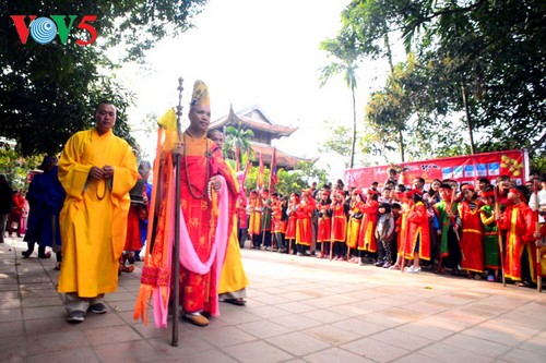 Das Fest im Dorf Nom - ảnh 8