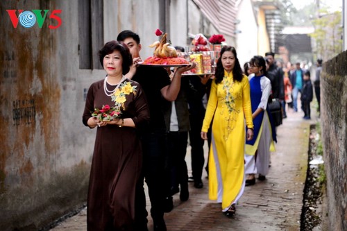 Das Fest im Dorf Nom - ảnh 11