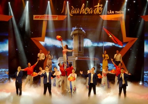 Zahlreiche Aktivitäten zum Tag der Kriegsinvaliden und gefallenen Soldaten - ảnh 1