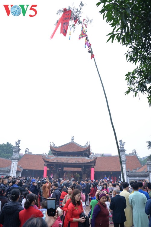 Bewahrung der traditionellen Schönheit des Tetfestes - ảnh 11