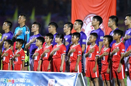 Wegen der komplizierten Lage der Covid-19-Epidemie ist V-League 2020 überwiegend abgesagt worden - ảnh 1