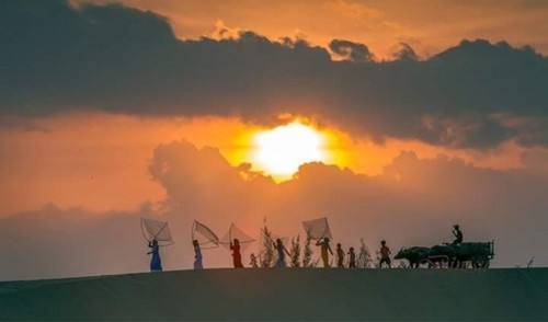 Die Volksgruppe der Cham entwickelt in Ninh Thuan einen Gemeindetourismus im Einklang mit traditioneller Kultur - ảnh 1