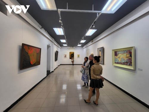 Ausstellung „The Nude 1“: Verbreitung der Schönheit der vietnamesischen Frauen  - ảnh 1