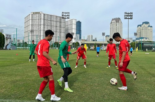 U19-Fußball-Südostasienmeisterschaft: Vietnam trifft auf Indonesien beim ersten Spiel  - ảnh 1