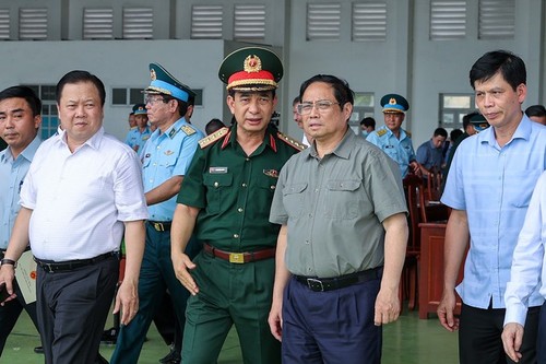 Premierminister fordert zum Bau des Terminals T3 am Flughafen Tan San Nhat auf - ảnh 1