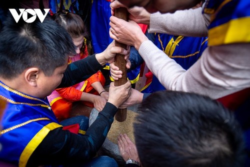 Reiskochwettbewerb im Dorf Thi Cam - ảnh 10