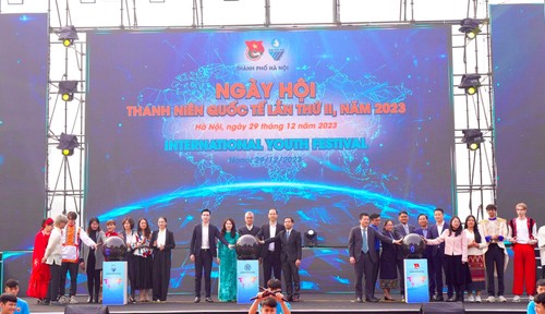Aktivitäten beim 2. internationalen Jugendfestival - ảnh 1