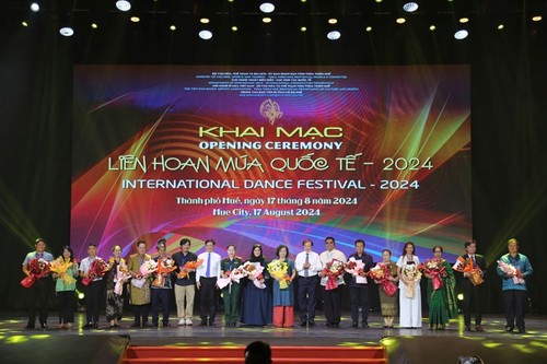 Eröffnung des internationalen Tanzfestivals in der Provinz Thua Thien – Hue - ảnh 1