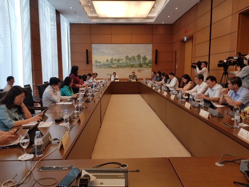 Ein feiner und effizienter Staatsapparat ist ein entscheidender Faktor für die Entwicklung des Landes - ảnh 1