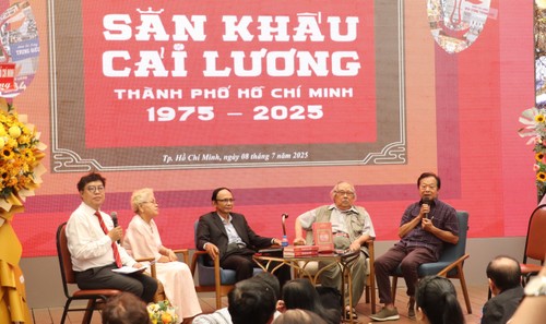 Vorstellung eines Buches über das Cai-Luong-Theater im Zeitraum 1975-2025 - ảnh 1