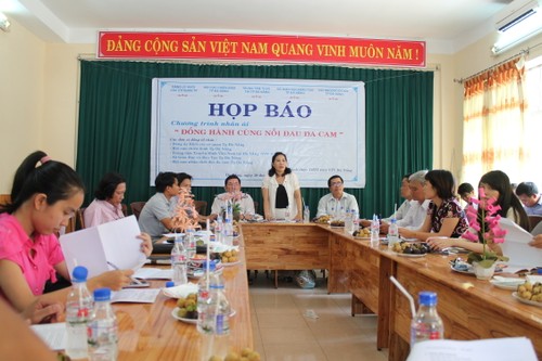 Da Nang gemeinsam mit dem Schmerz der Agent-Orange-Opfer - ảnh 1