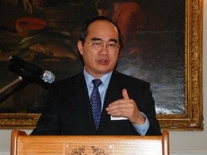 Vize-Premierminister Nguyen Thien Nhan besucht Bulgarien - ảnh 1