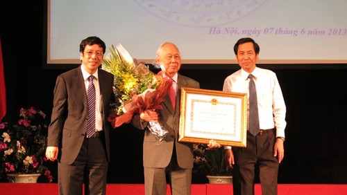 Radiosender „Stimme Vietnams“ feiert den Aufruf zu Wettbewerben des Präsidenten Ho Chi Minh - ảnh 1