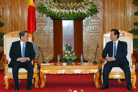 Delegation der KPC und der Politischen Konsultativkonferenz des chinesischen Volkes besucht Vietnam - ảnh 3