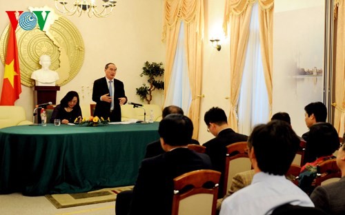 Vorsitzender der Vaterländischen Front Vietnams Nguyen Thien Nhan besucht Deutschland - ảnh 1