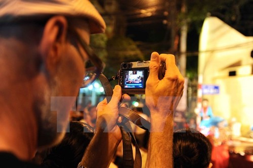 Hanoi wird fast 3,8 Millionen Touristen im Jahr 2016 anlocken - ảnh 1