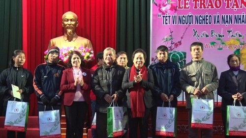 Vizestaatspräsidentin Nguyen Thi Doan beglückwünscht zum Tetfest - ảnh 1