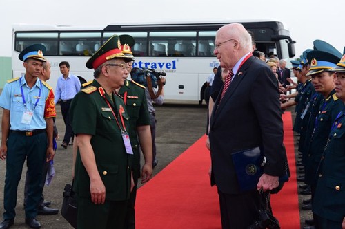 Start des Projektes zur Dioxinentseuchung am Flughafen Bien Hoa - ảnh 1