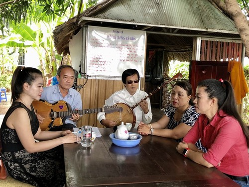 Hervorragender Künstler Hoang Vu: Don Ca Tai Tu, ein Lebenspartner in allen Fällen - ảnh 2