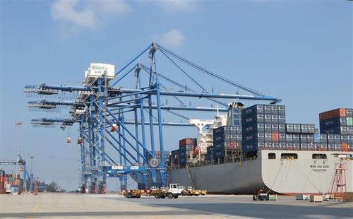 Indischer Experte schätzt das Wirtschaftswachstum Vietnams nach der Covid-19-Pandemie - ảnh 1