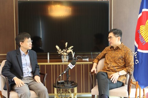 42. ASEAN-Gipfel: Vietnam trägt aktiv zu Wirtschaftsprioritäten der ASEAN bei - ảnh 1