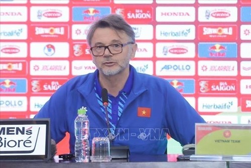 VFF kündigt den Vertrag mit Trainer Philippe Troussier - ảnh 1