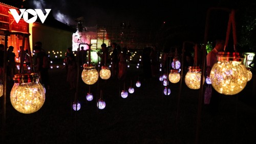 Lichtfest in der Zitadelle von Hue - ảnh 1