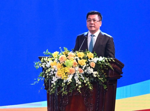 15 Jahre der Bewegung „Vietnamesen bevorzugen vietnamesische Waren“ - ảnh 1