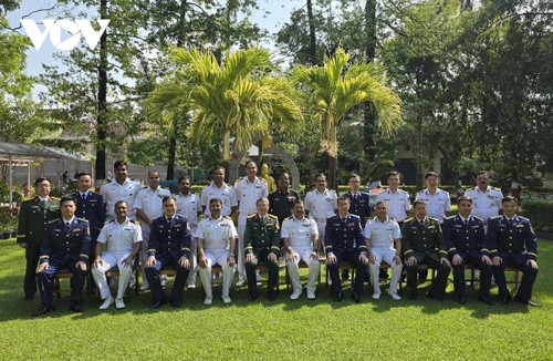 Seepolizei Vietnams und Indiens üben Rettungsarbeiten im Meer - ảnh 1