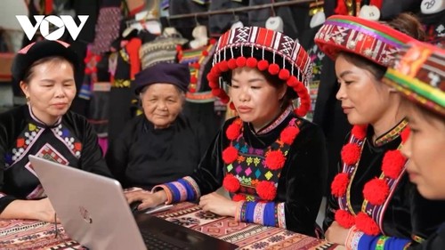 Ly Thi Quyen und Handwerksprodukte der Dao in Bac Kan - ảnh 1