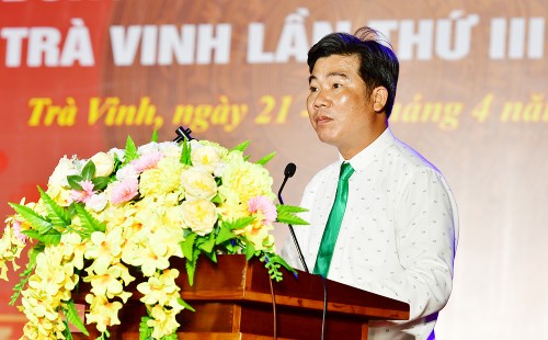 Tra Vinh: Eröffnung des Festivals der Volkskunst der Volksgruppen Kinh, Khmer und Hoa - ảnh 1