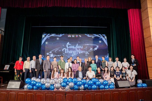 Die Veranstaltung „Melodien im Mai“ - ảnh 1