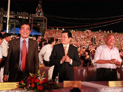 Pembukaan Festival Laut 2013-Nha Trang Destinasi Laut - ảnh 1