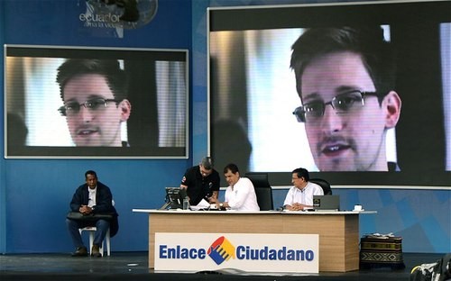 AS menimbulkan tekanan terhadap Ekuador tentang kasus mantan personel CIA, Edward Snowden - ảnh 1