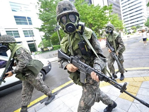 Pyong Yang mengimbau untuk menghentikan tindakan militer permusuhan di Semenanjung Korea - ảnh 1