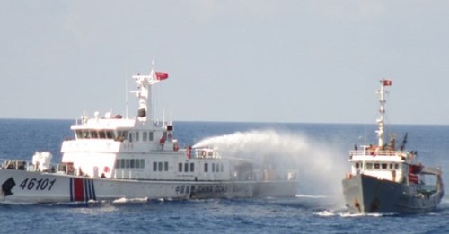 AS akan berinisiatif dan keras terhadap tindakan memaksakan, mengancam atau menggunakan kekerasan di Laut Timur - ảnh 1