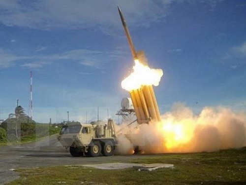 Republik Korea dan AS melakukan pertemuan darurat tentang sistem THAAD dan FTA bilateral - ảnh 1