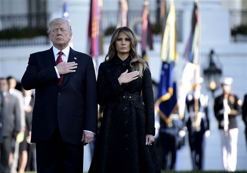  Mengenangkan ultah ke-16 Hari terjadinya serangan teror 11/9: Presiden Donald Trump berkomitmen akan membela keamanan negara AS - ảnh 1