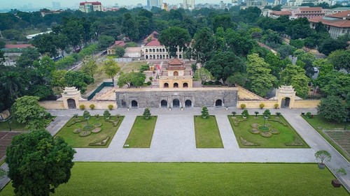 Tempat-Tempat Sejarah yang Berkaitan dengan Hari Pembebasan Ibu Kota  Hanoi 10 Oktober - ảnh 9