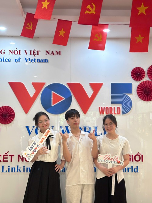 Pengalaman Para Mahasiswa di VOV5. Memperpanjang Batas Waktu Penerimaan Jawaban Sayembara Apa yang Anda Ketahui tentang Vietnam 2025 - ảnh 3