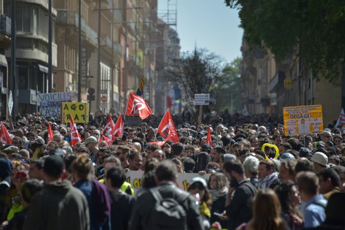 French 'yellow vests' protest for 22nd straight Saturday - ảnh 1