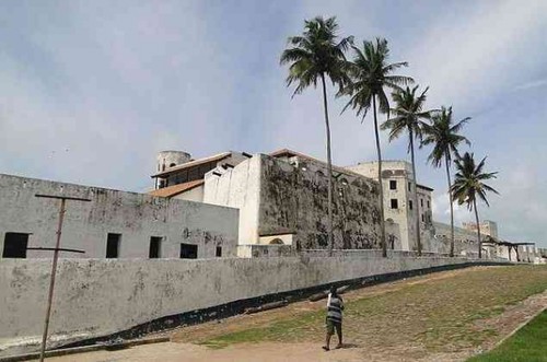 Hoa Lo Prison among leading historic prisons worldwide - ảnh 8