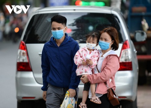 Northern Vietnam braced for several cold spells throughout December - ảnh 1