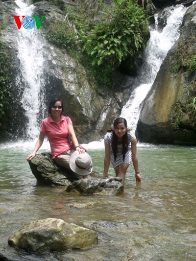 Посещение «залива Халонг на суше» - ảnh 14