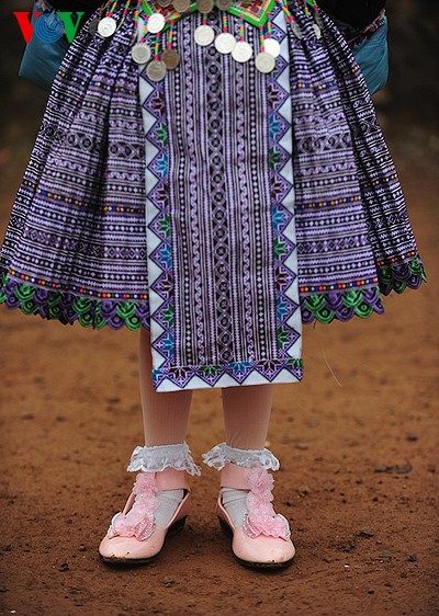 Весна и дети народности Монг - ảnh 3