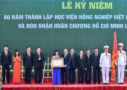 Đưa nông nghiệp Việt Nam trở thành một hình mẫu phát triển - ảnh 1