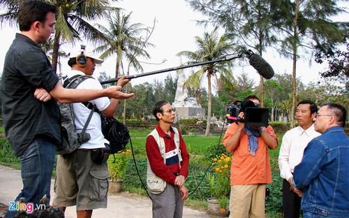 Hàng trăm nhà báo tác nghiệp tại lễ Tưởng niệm 50 năm ngày thảm sát Sơn Mỹ - ảnh 1