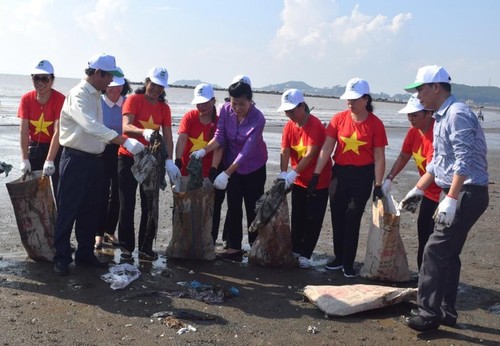 Phát động Chiến dịch “Làm cho thế giới sạch hơn” năm 2019 - ảnh 1