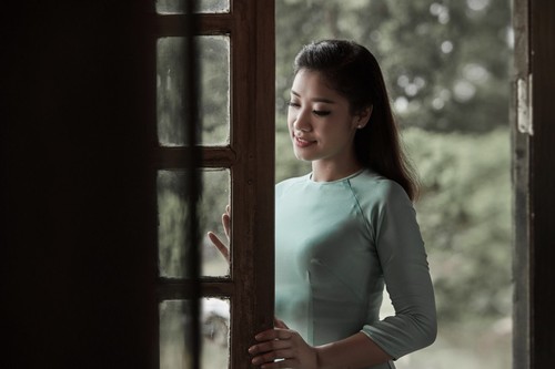 Ca sĩ Bích Hồng - hát bằng sự rung cảm của trái tim - ảnh 1